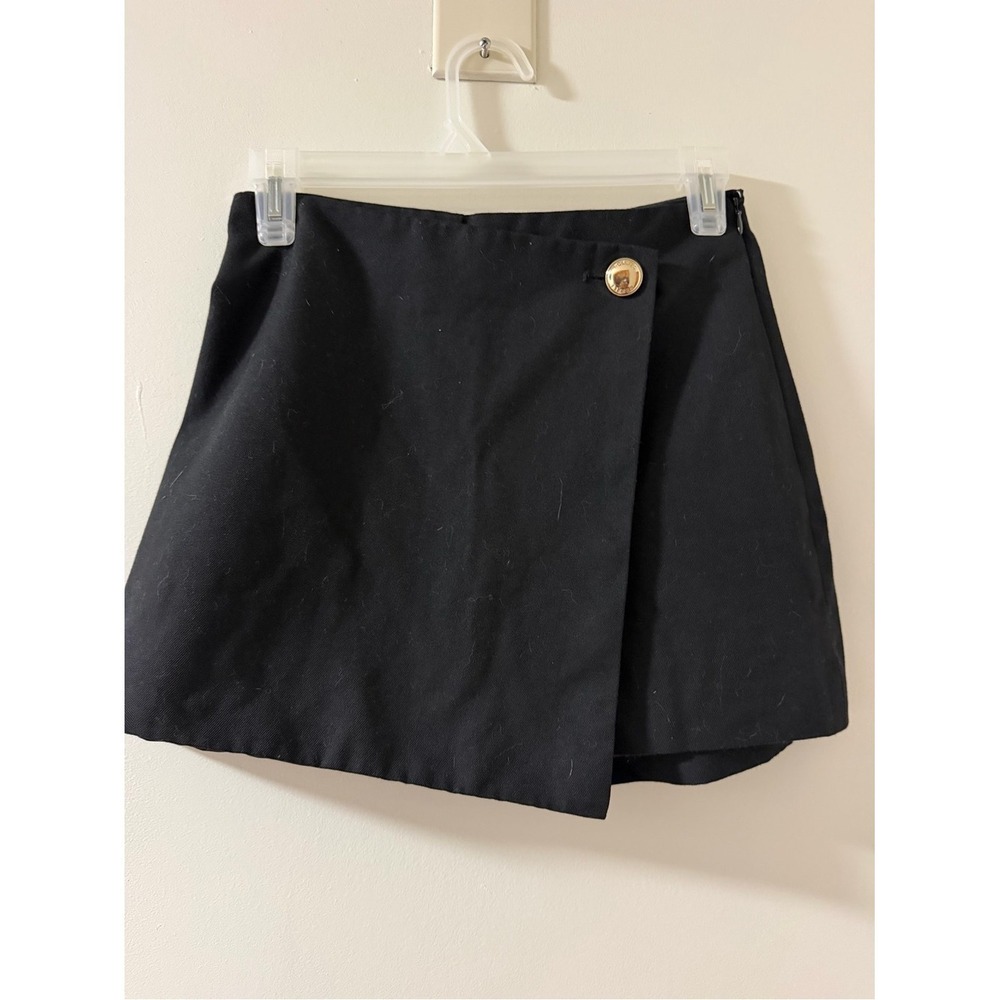 H&M Wrap Skort Women Size 2 Black Excellent Gold Button Mini Skirt Shorts